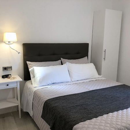 Apartaments La Palmera, Terrace & Pool Sant Marti d'Empuries Værelse billede